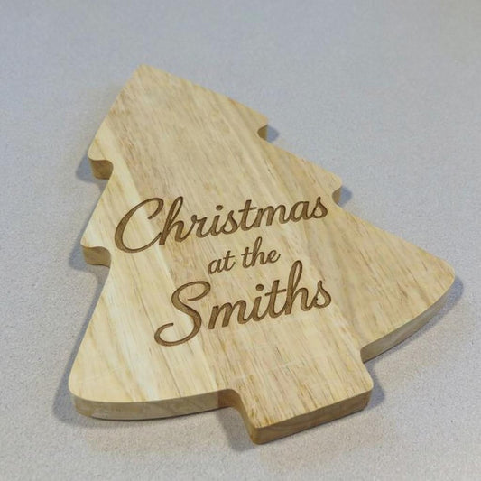 Solid Wooden Christmas Tree-Shaped Chopping Board – Custom Engraving